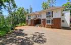 5 Bed House with En Suite in Rosslyn - 1