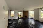 5 Bed Townhouse with En Suite in Lavington - 2