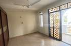 2 Bed Apartment with En Suite at Off Links Road - 10