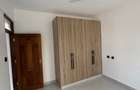 3 Bed Apartment with En Suite at Off Links Road - 8