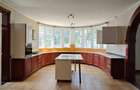 5 Bed Townhouse with En Suite in Rosslyn - 5