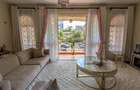 3 Bed Apartment with En Suite at Dennis Pritt Rd - 17