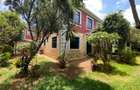 5 Bed Townhouse with En Suite in Lavington - 1