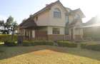 4 Bed Townhouse with En Suite at Redhill - 3