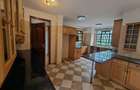 4 Bed House with En Suite in Runda - 9