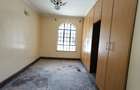 4 Bed House with En Suite in Ridgeways - 11
