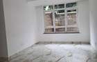 5 Bed Townhouse with En Suite in Lavington - 19