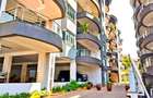 3 Bed Apartment with En Suite in Riverside - 15