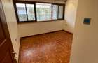 4 Bed Townhouse with En Suite in Westlands Area - 19