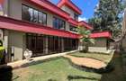 5 Bed Villa with En Suite at Lavington - 1