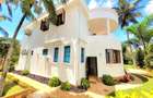 5 Bed Villa with En Suite in Diani - 12