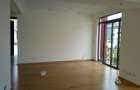 4 Bed Apartment with En Suite in Ridgeways - 9