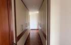 4 Bed Apartment with En Suite at Riverside Drive - 8