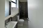 4 Bed Apartment with En Suite at Riverside Drive - 16