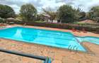 5 Bed House with En Suite at Rosslyn - 14
