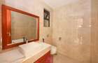 4 Bed Apartment with En Suite at Lantana Road - 6