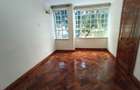 5 Bed Townhouse with En Suite at Lavington - 16