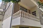 5 Bed Townhouse with En Suite in Lavington - 19