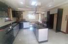 5 Bed House with En Suite in Runda - 2