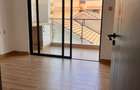 1 Bed Apartment with Gym in Kilimani - 4