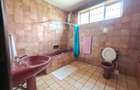5 Bed House with En Suite at Nyari - 8