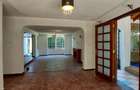 5 Bed Townhouse with En Suite in Lavington - 13