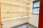 6 Bed Townhouse with En Suite in Nyari - 13