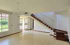 4 Bed Townhouse with En Suite in Spring Valley - 7