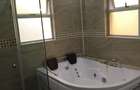 5 Bed House with En Suite in Lavington - 3