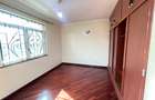 5 Bed Townhouse with En Suite in Lavington - 12