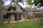 5 Bed Townhouse with En Suite at Lavington Green - 4