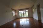 5 Bed House with En Suite at Lavington - 12