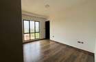 Serviced 3 Bed Apartment with En Suite in Brookside - 12