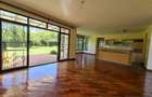 4 Bed Townhouse with En Suite in Ridgeways - 2