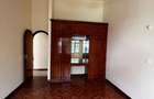 5 Bed Townhouse with En Suite at Riverside Drive - 13