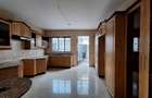 4 Bed Townhouse with En Suite in Westlands Area - 15