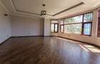 5 Bed Townhouse with En Suite at Muthaiga - 10