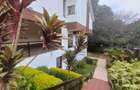 5 Bed Villa with En Suite in Runda - 4