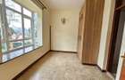 5 Bed House with En Suite in Lavington - 4