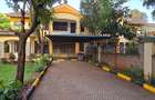 4 Bed Townhouse with En Suite at Off Convent Drive - 3