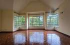 5 Bed Townhouse with En Suite in Lavington - 12