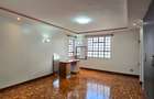 5 Bed House with En Suite in Runda - 4