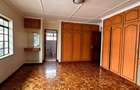 4 Bed Townhouse with En Suite at Lavington - 5
