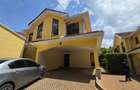 4 Bed House with En Suite in Lavington - 2