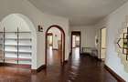 5 Bed House with En Suite in Nyari - 14