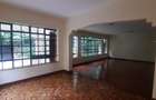 4 Bed Townhouse with En Suite at Lavington - 3