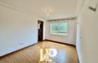 3 Bed Apartment with En Suite in Riverside - 5