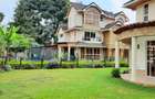 5 Bed Townhouse with En Suite at Lavington - 1