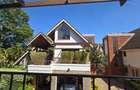 5 Bed House with En Suite in Lavington - 2