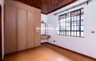 5 Bed Villa with En Suite in Lavington - 16
